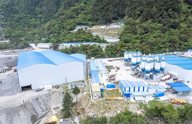 大宏立攜手中鐵五局打造精品砂石骨料項目助力高原鐵路建設